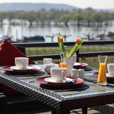 Naegler'S Fine Lounge Hotel Oestrich-Winkel Luaran gambar