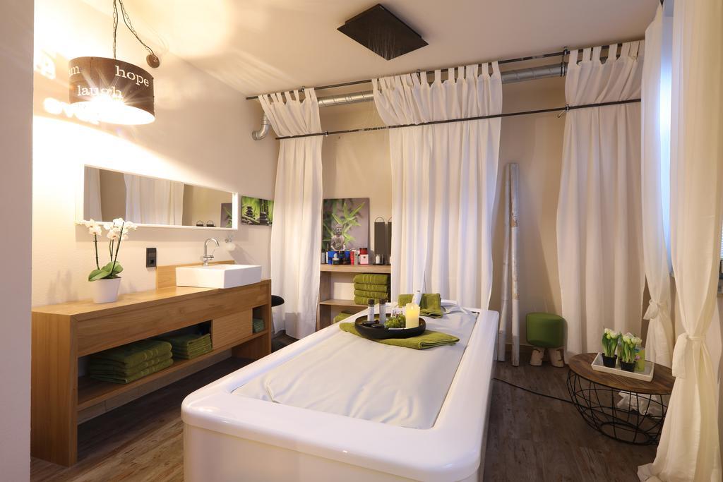 Naegler'S Fine Lounge Hotel Oestrich-Winkel Luaran gambar