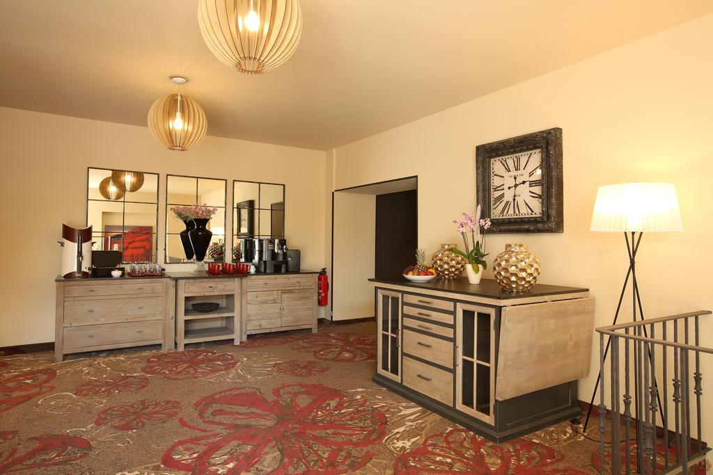 Naegler'S Fine Lounge Hotel Oestrich-Winkel Luaran gambar