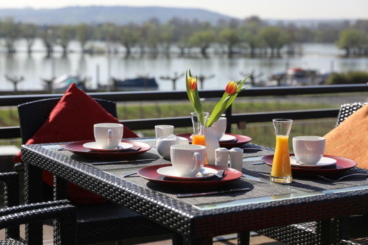 Naegler'S Fine Lounge Hotel Oestrich-Winkel Luaran gambar